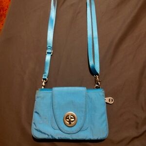 Blue baggalini purse